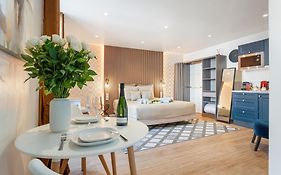 Elegant Jacuzzi Loft In Central Massena